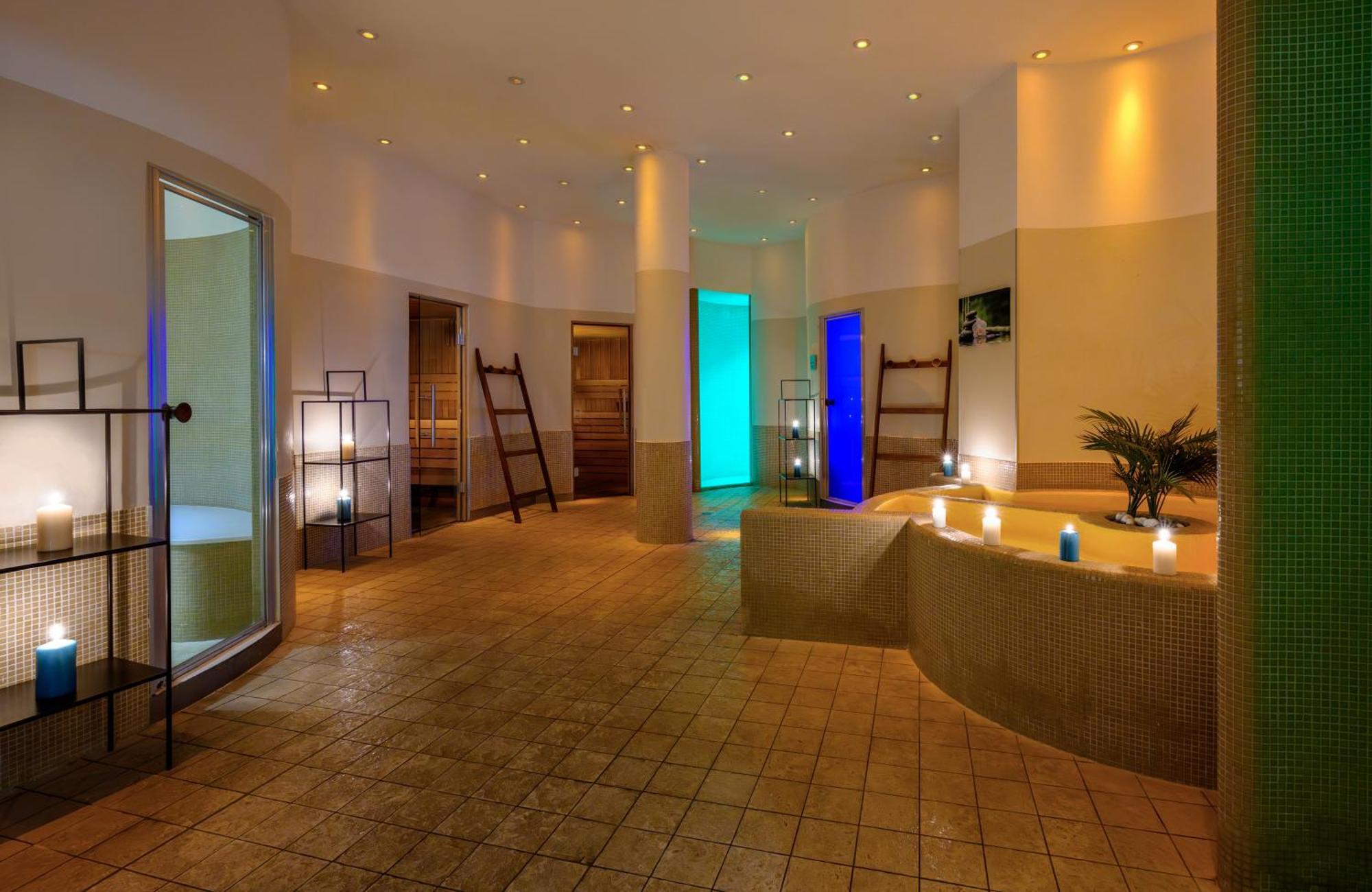 Leonardo Hotel Lago Di Garda - Wellness And Spa Lazise Exteriör bild