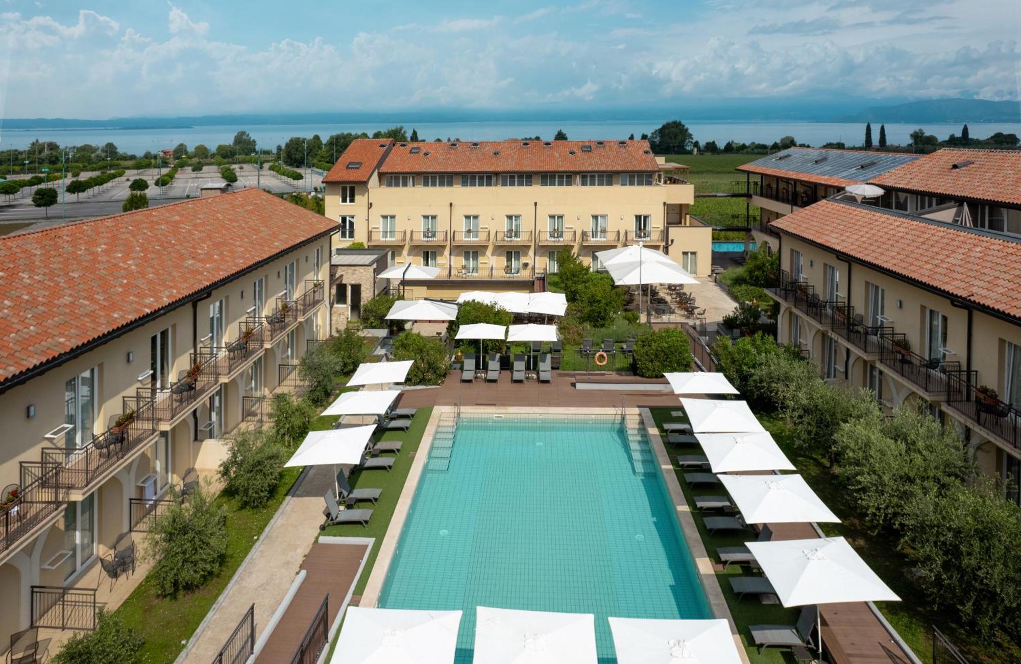 Leonardo Hotel Lago Di Garda - Wellness And Spa Lazise Exteriör bild