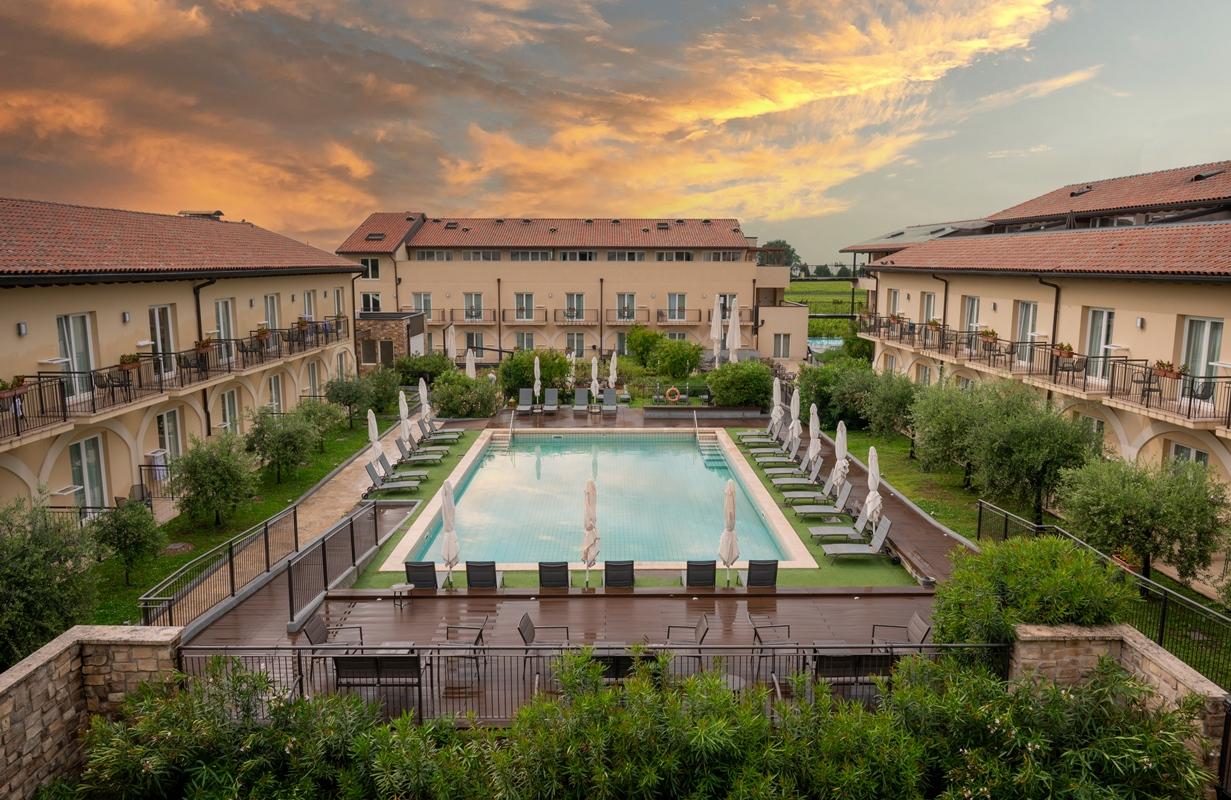 Leonardo Hotel Lago Di Garda - Wellness And Spa Lazise Exteriör bild
