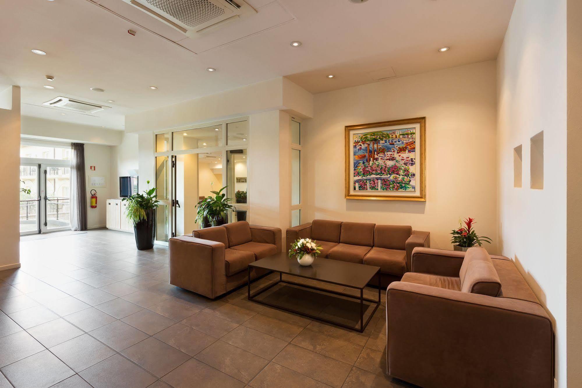 Leonardo Hotel Lago Di Garda - Wellness And Spa Lazise Exteriör bild